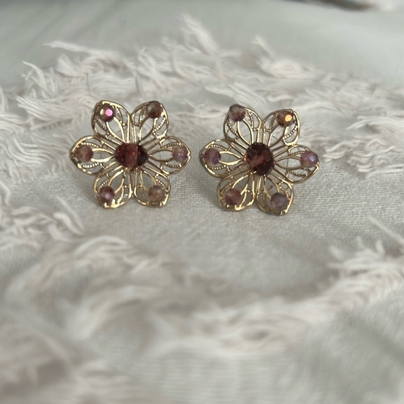 Gold Openwork Purple Beaded Earrings - Picture 4 of 7